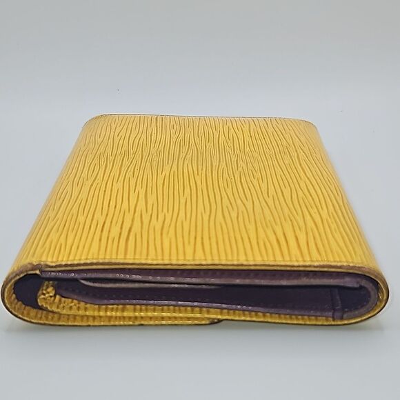 LOUIS VUITTON EPI LEATHER WALLET - Picture 4 of 6